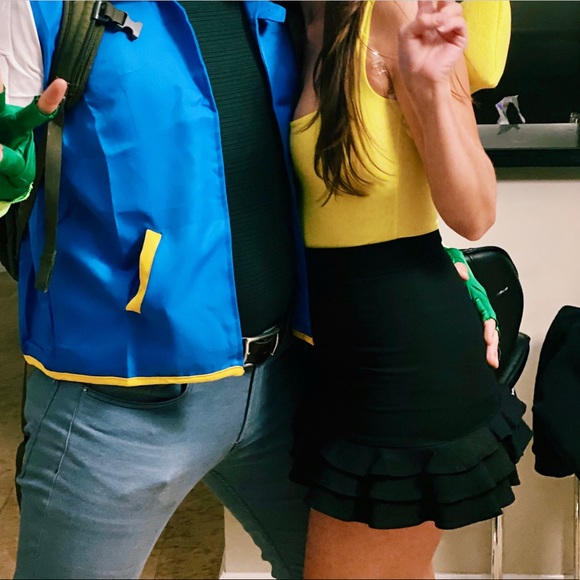 Black Ruffle Mini Skirt - Picture 4 of 4